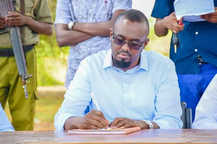 Shurie, Abdi Omar